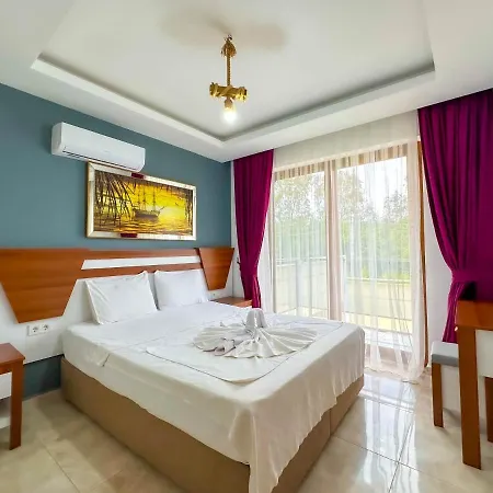 Tuna Villa, Oezel Havuzlu, Vilă Fethiye