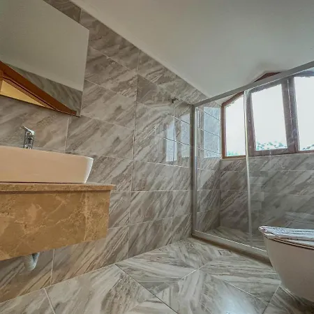 Vilă Tuna Villa, Oezel Havuzlu, *